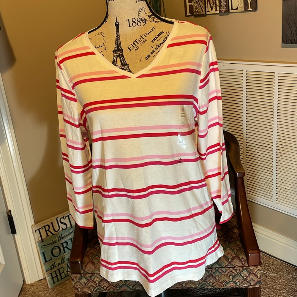NWT KIM ROGERS MEDIUM PINK ON PINK STRIPES LONG SLEEVE V NECK TOP EXTRA SOFT NEW